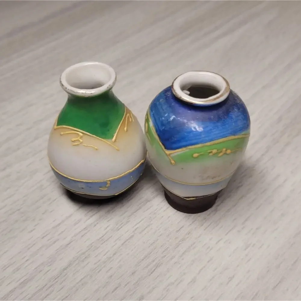 Vintage 1950-59 Handpaited Miniature Satsuma Vase Occupied Japan Bud Vase - Picture 3 of 7